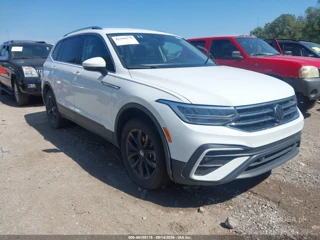 VOLKSWAGEN VOLKSWAGEN TIGUAN 2.0T SE/2.0T WOLFSBURG EDITION