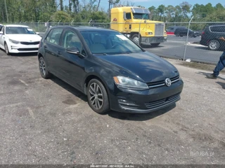 VOLKSWAGEN VOLKSWAGEN GOLF TSI SE 4-DOOR