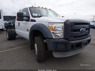 FORD FORD F-550 CHASSIS XL