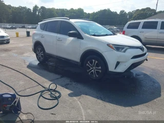 TOYOTA TOYOTA RAV4 LE