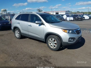 KIA KIA SORENTO LX