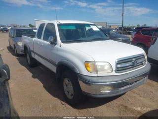 TOYOTA TOYOTA TUNDRA SR5 V8
