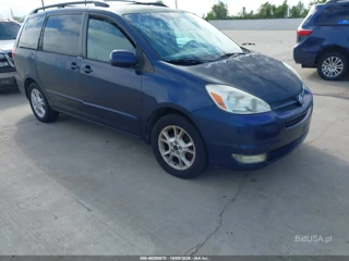 TOYOTA TOYOTA SIENNA XLE