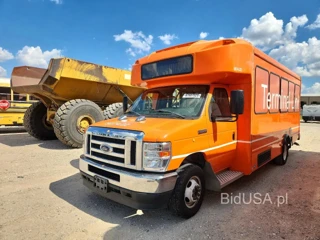FORD ECONOLINE E450 SUPER DUTY CUTAWAY VAN