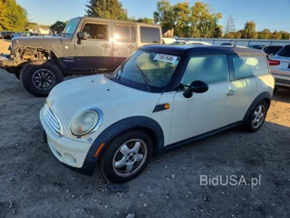 MINI COOPER CLUBMAN