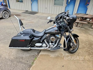 HARLEY-DAVIDSON FLHX STREET GLIDE