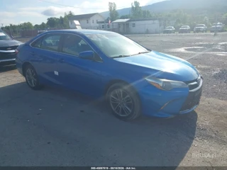 TOYOTA TOYOTA CAMRY SE