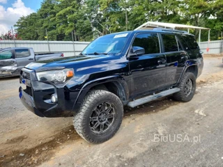 TOYOTA 4RUNNER SR5