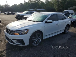 VOLKSWAGEN PASSAT R-LINE