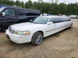 LINCOLN TOWN CAR EXECUTIVE