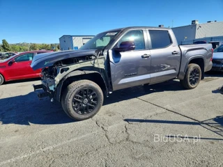 TOYOTA TUNDRA LIMITED