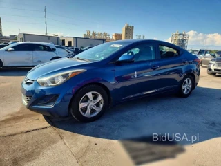 HYUNDAI ELANTRA SE
