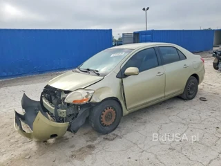 TOYOTA YARIS BASE