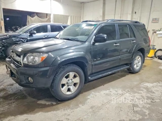 TOYOTA 4RUNNER SR5
