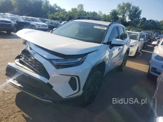TOYOTA RAV4 SE
