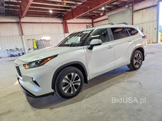TOYOTA HIGHLANDER XLE