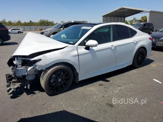 TOYOTA CAMRY XSE