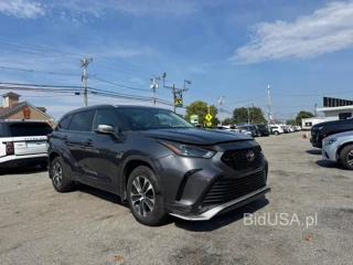 TOYOTA HIGHLANDER XLE