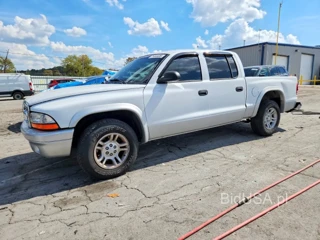 DODGE DAKOTA QUAD SLT