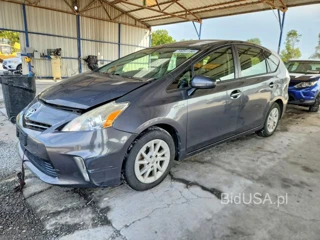 TOYOTA PRIUS V THREE