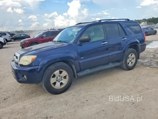 TOYOTA 4RUNNER SR5