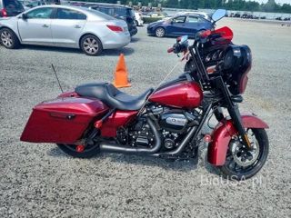 HARLEY-DAVIDSON FLHXS STREET GLIDE SPECIAL