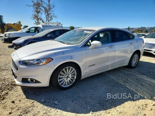 FORD FUSION SE HYBRID
