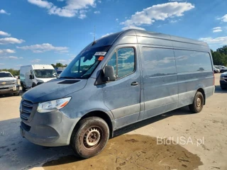 MERCEDES-BENZ SPRINTER 2500