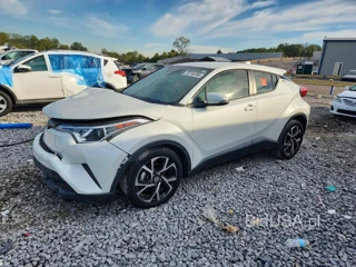 TOYOTA C-HR XLE