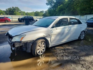 TOYOTA AVALON XLS
