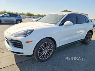 PORSCHE CAYENNE BASE