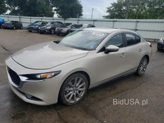 MAZDA 3 PREFERRED