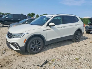 VOLKSWAGEN TIGUAN SE