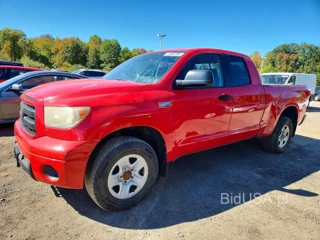 TOYOTA TUNDRA DOUBLE CAB SR5