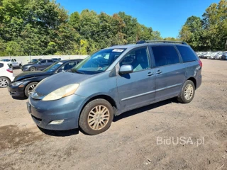 TOYOTA SIENNA XLE LIMITED