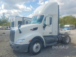PETERBILT 579