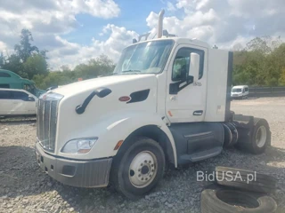 PETERBILT 579