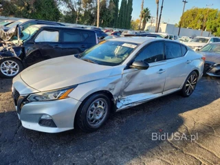 NISSAN ALTIMA SR