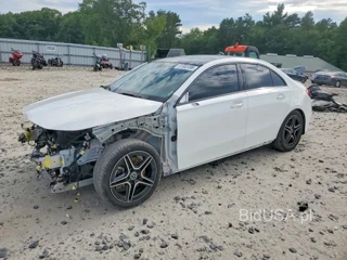 MERCEDES-BENZ A 220 4MATIC