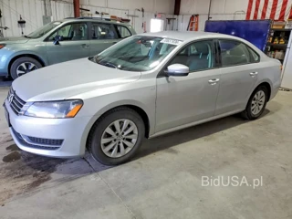 VOLKSWAGEN PASSAT S