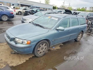 VOLVO V70 T5 TURBO