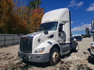 PETERBILT 579
