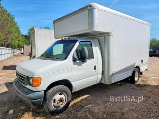FORD ECONOLINE E450 SUPER DUTY CUTAWAY VAN