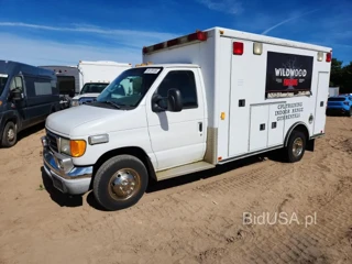 FORD ECONOLINE E450 SUPER DUTY CUTAWAY VAN