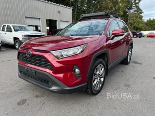TOYOTA RAV4 XLE PREMIUM