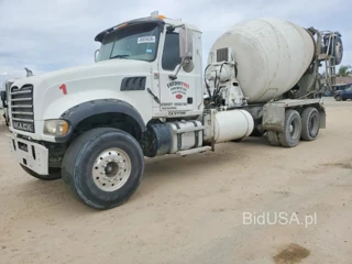MACK GRANITE
