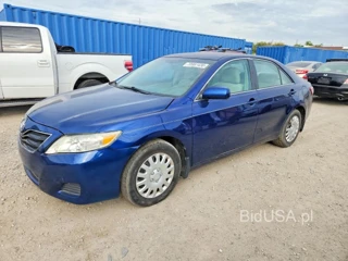 TOYOTA CAMRY BASE