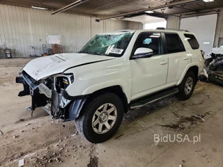 TOYOTA 4RUNNER TRAIL PREMIUM