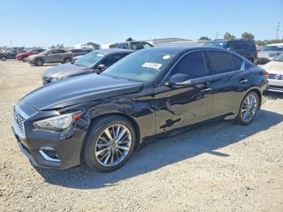 INFINITI Q50 LUXE