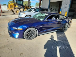 FORD MUSTANG GT